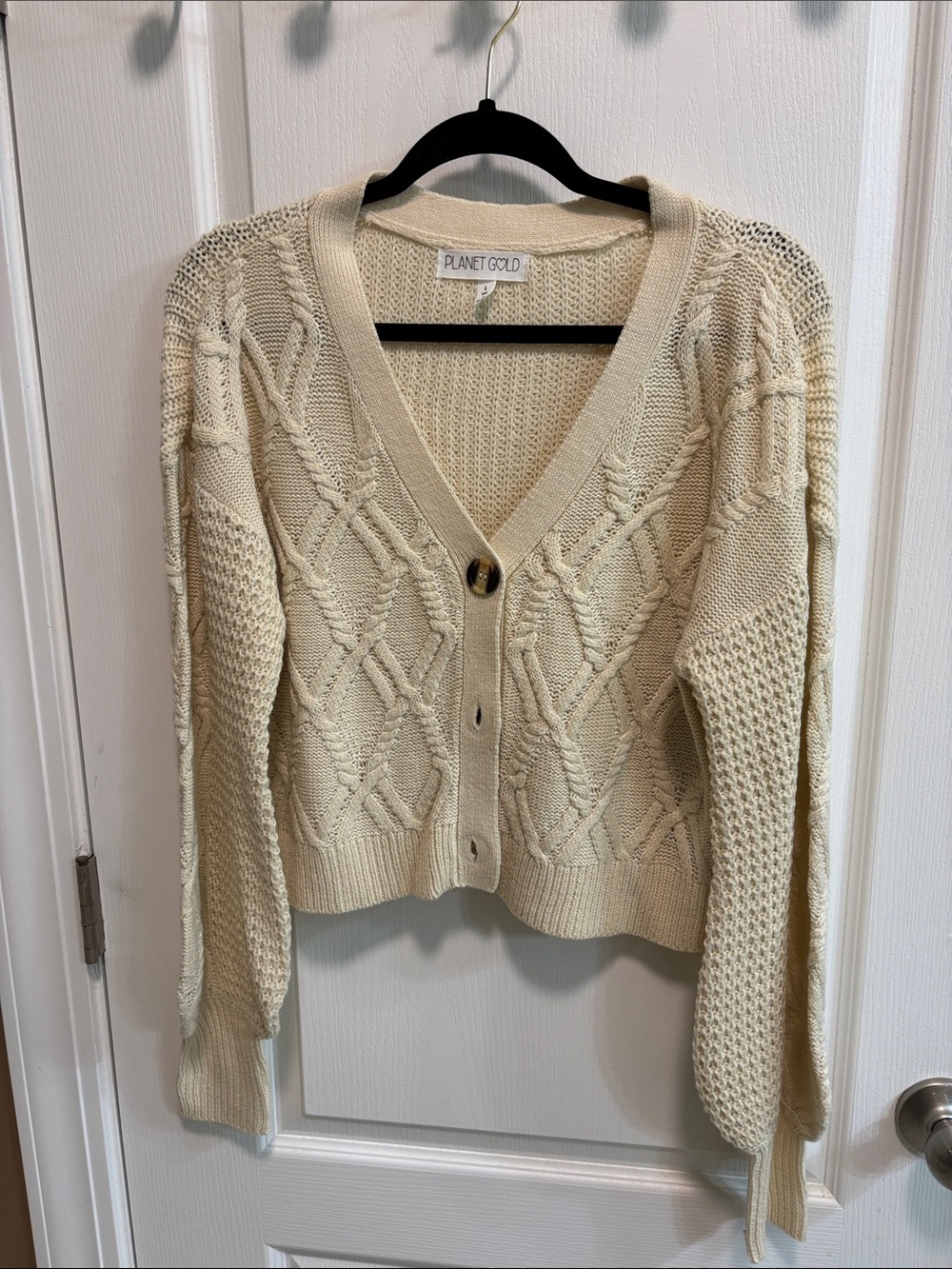 Planet Gold Ivory Cable Knit Cropped Button Cardigan